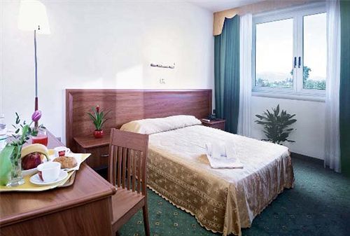 Standard Hotel Udine Pradamano Номер фото