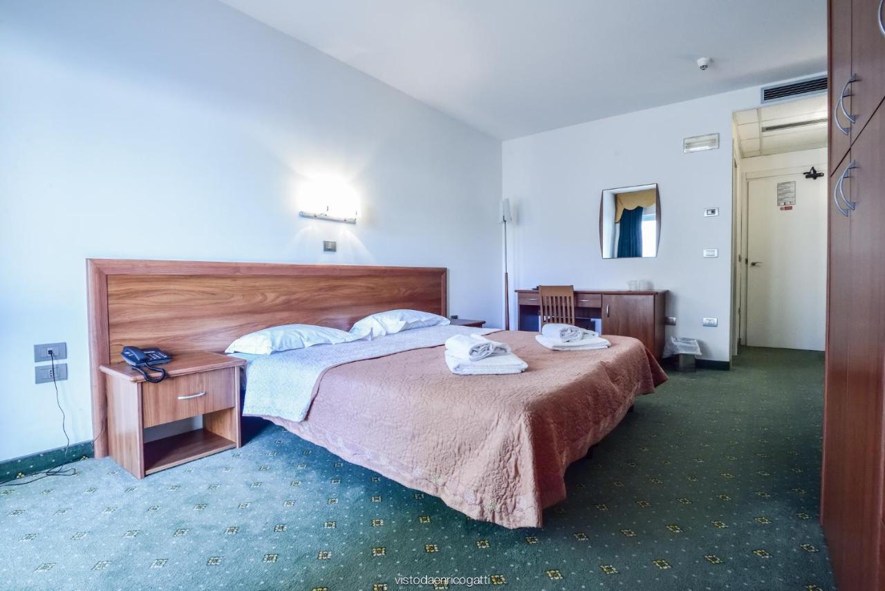 Standard Hotel Udine Pradamano Экстерьер фото