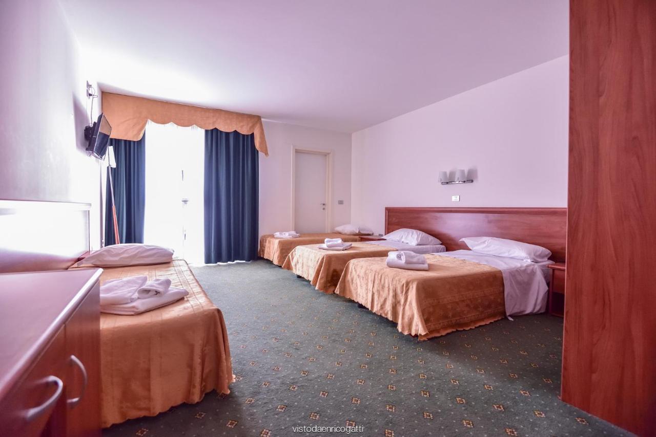 Standard Hotel Udine Pradamano Экстерьер фото